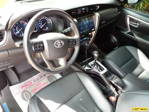 Toyota Fortuner 2.4l Sr Tp 2.4cc Td 7ab 4x2 2023
