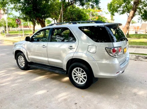 Toyota Fortuner 2.7l