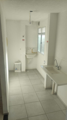Aluga-se Apartamento Com 2 Quartos