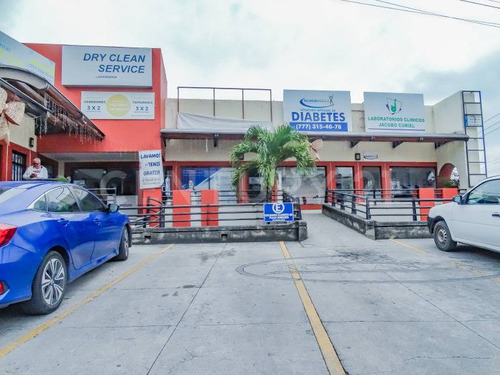 Comercial Plaza Romanza En Chapultepec, Cuernavaca, Morelos $9,900,000.00 Mxn