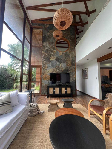 Espectacular Casa Arriendo Año Corrido Pucon (79340)