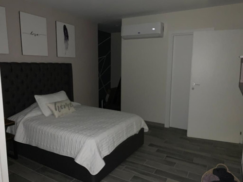 Departamento En Torre Adamant
