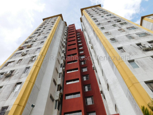 Apartamento En Venta Barquisimeto Avenida Lara 24-11904 App