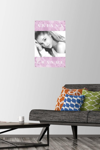 Ariana Grande - Póster De Pared Floral Chinchetas