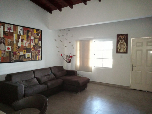 Imagen 4 de 13 de Casa Moderna Conj Priv Los Frailes, Altos De Maneiro Un Solo Nivel
