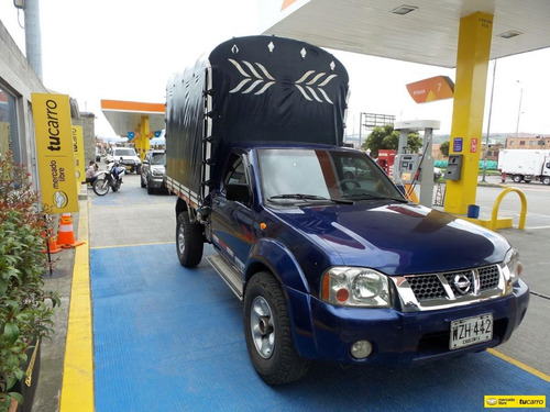 Nissan Frontier D22 Estacas