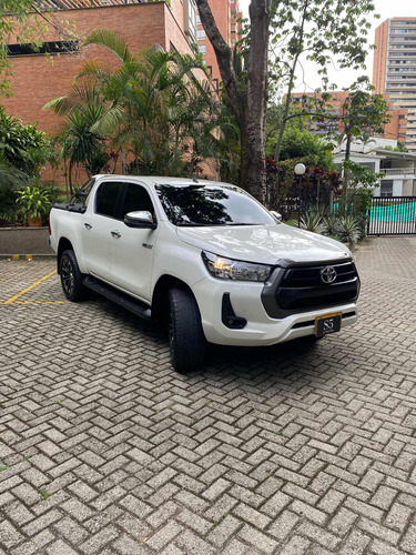 Toyota Hilux 2.4l