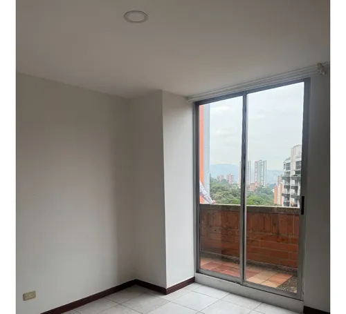 Apartamento 127m2 Con Terraza, Parqueadero Y Cuarto Útil En Unidad Completa Loma Del Indio