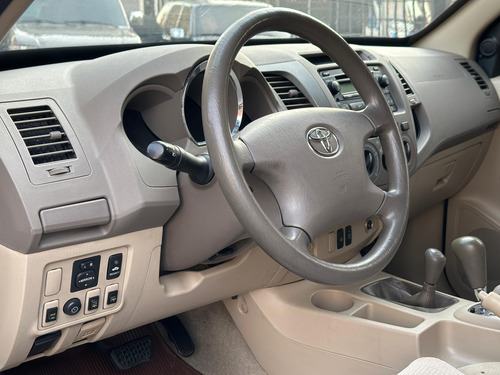 Toyota Fortuner Sr5