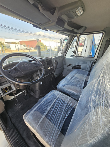 International 4300 Modelo 2013 Chasis Cabina Rabón 4x2