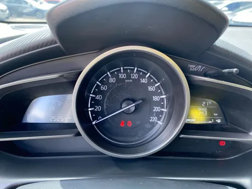 Mazda 2 1.5 Touring Carbon Edition