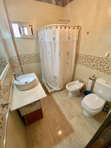 Imagen 6 de 11 de Casa En Venta De 1 Dormitorio C/ Cochera En City Bell