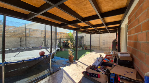 Casa De 2 Pisos En Barrio Portal De Curauma 3d/3b/2e 147/205