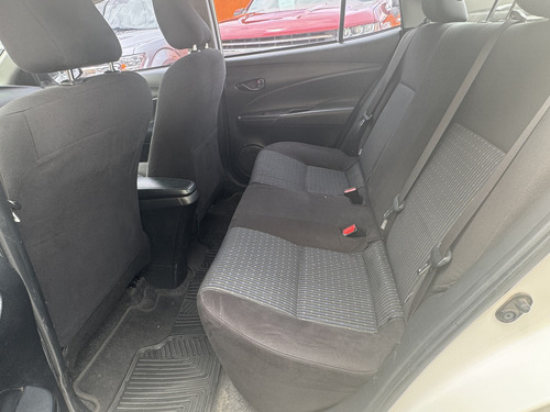Toyota Yaris 1.5 Core Sedan Mt