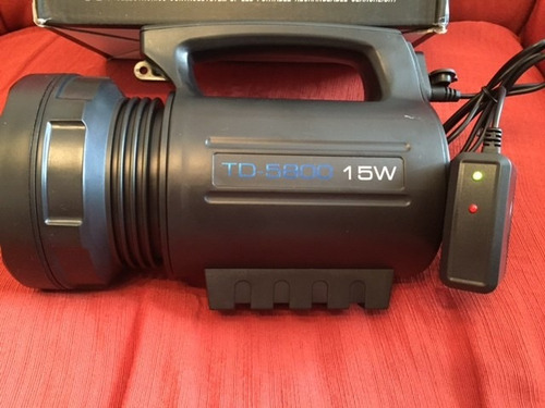 Imagen 6 de 6 de Linterna Led 15wts ( Unica La Mas Potente Del Mercado )