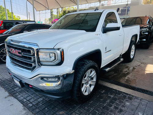 GMC Sierra 5.4 Cabina Regular Sle 4x4 At