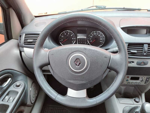Imagem 5 de 15 de Renault Symbol Pr1616v 2012