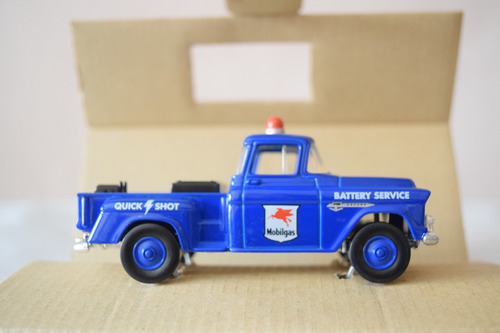 Chevrolet 3100 1957    Matchbox 1/43  C/caja