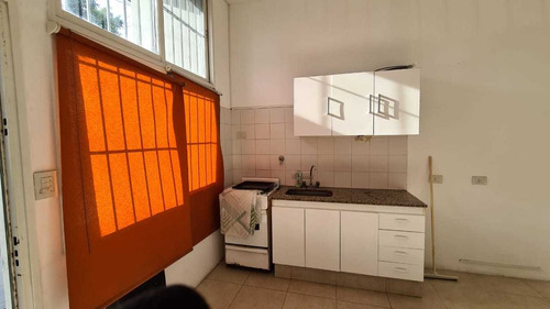 Imagen 9 de 12 de Lascano Al 4700 - Ph 1 Amb. Divisible Con Patio