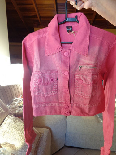 jaqueta jeans feminina rosa