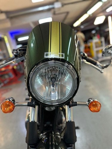 Triumph Thruxton 900