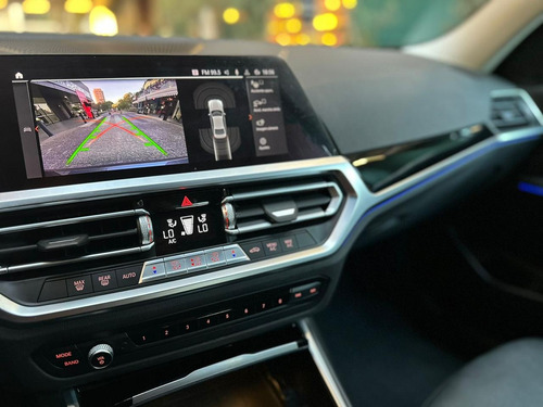 BMW Serie 3 2.0 330ia Luxury Line At