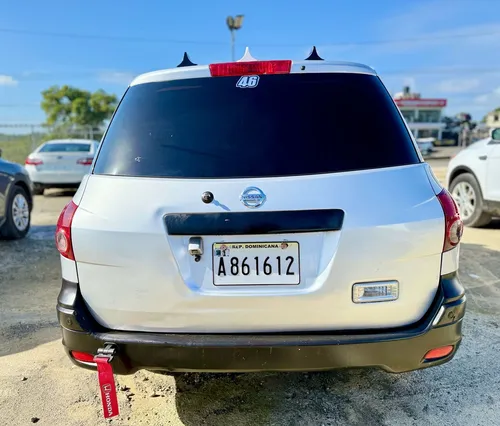 Nissan Ad 2013
