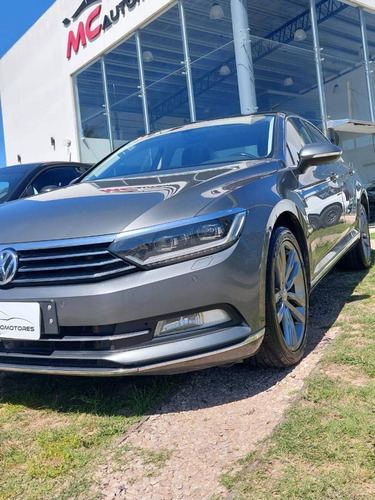 Volkswagen Passat 2.0 Tsi Highline 220cv