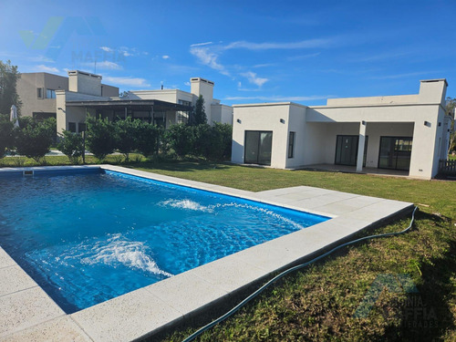 Casa En Venta 4 Amb. - Barrio Cerrado San Pablo Financiación Propia
