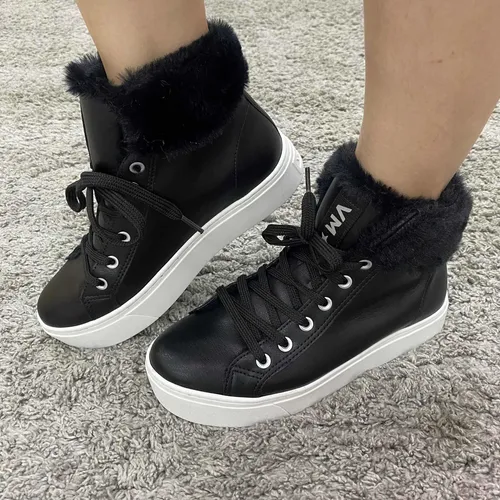 Tenis bota pelinho sales