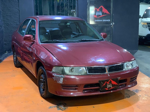 Imagen 2 de 10 de Mitsubishi Lancer