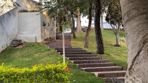 Casa Para Remodelar En Venta En Colinas De San Javier Lujo
