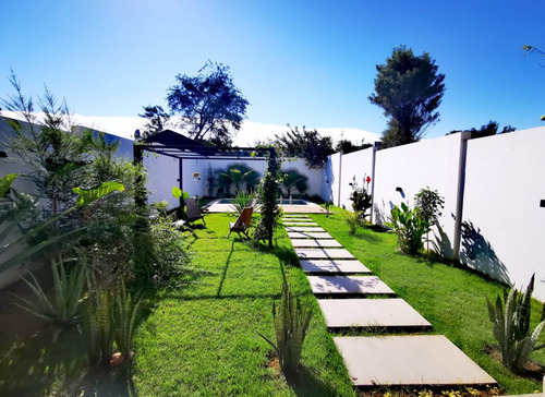 Duplex Amoblado Con Piscina En El Barrio Santa María: 3 Habitaciones Y 3 Baños