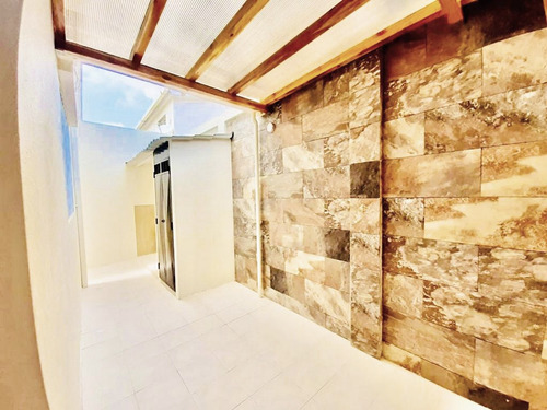 Imagen 12 de 12 de Casas Estilo Santa Fe, Con Finos Acabados - Manta