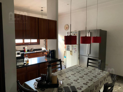 Imagen 2 de 9 de Lanús | 3 Ambientes X Escalera | Sin Expensas