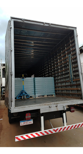 Titan 18-310 Ano 2005 Com 545.000 Km Caminhão Truck Baú