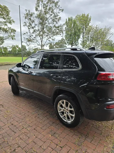 Jeep Cherokee 3.2 Longitude