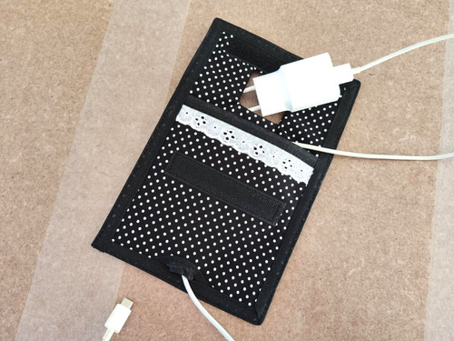 Capa Porta Carregador De Celular 2 Em 1 Portátil