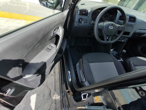 Imagen 9 de 15 de Volkswagen Vento 2021 1.6 Starline Mt (sin Radio)