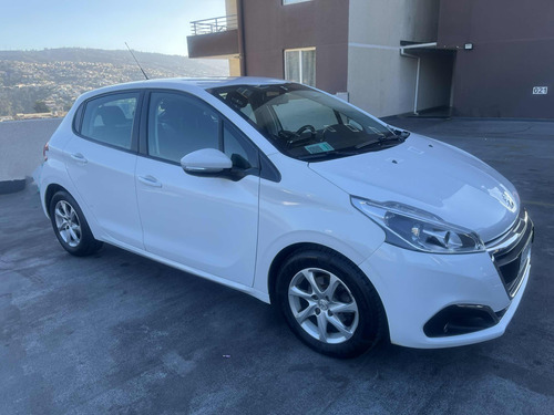 Peugeot 208 Active Bluehdi 1.6