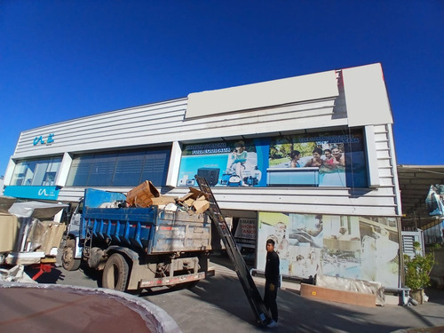 Excelente Local Comercial Para Automotriz En Arriendo