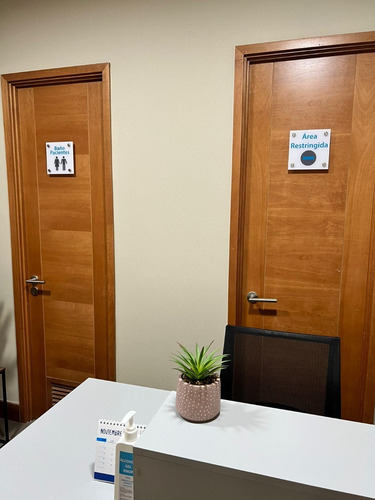 Imagen 4 de 14 de Box De Atencion Clinica.