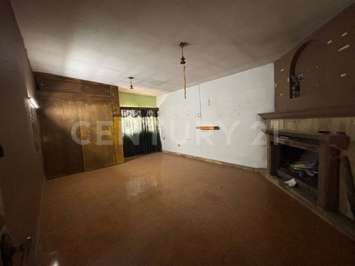 Casa En Venta En Colonia Revolución