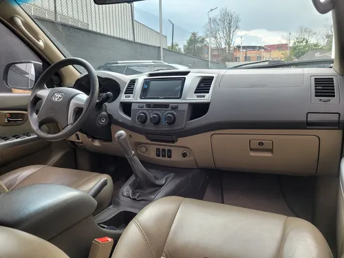 Toyota Fortuner 2.7l 4x2
