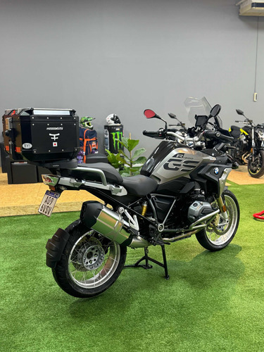 Bmw R 1200 Gs ( No Multistrada Ducati Yamaha Suzuki Kawasaki
