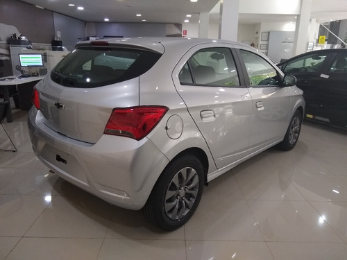 Imagen 1 de 11 de Chevrolet Onix Joy Black 1,4 N #ag