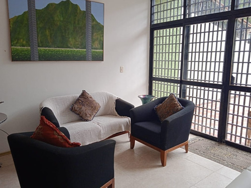 Imagen 3 de 11 de Casa Urb. Monteclaro Exclusivo. Gran Oportunidad. 5 Niveles. Aceptamos Financiamiento.4h/3b. Acceso Al Club