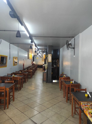 Imagem 4 de 6 de Restaurante