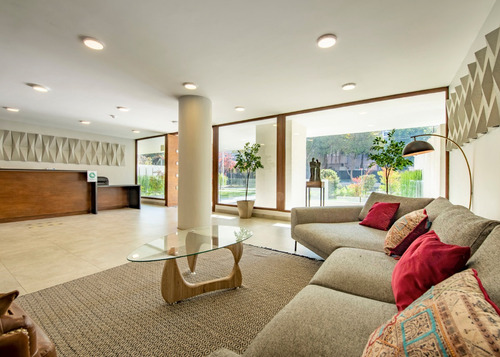 Primer Piso Con Patio Privado