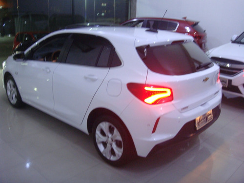 Imagem 4 de 15 de Gm Chevrolet Onix 1.0 Turbo Premier 2 2022